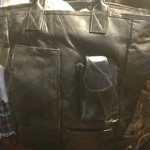 Beautiful buttery soft Black leather Tote. - Picture 2 of 6